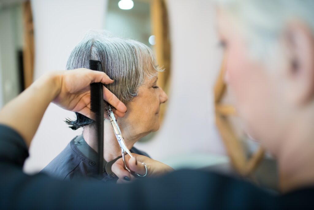 peluquería a domicilio para personas mayores